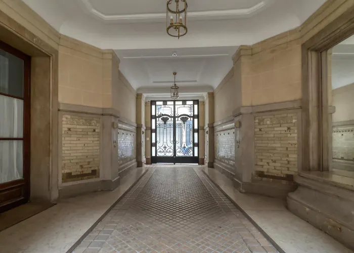 Luxury Place Near Champs Elysees アパート パリ