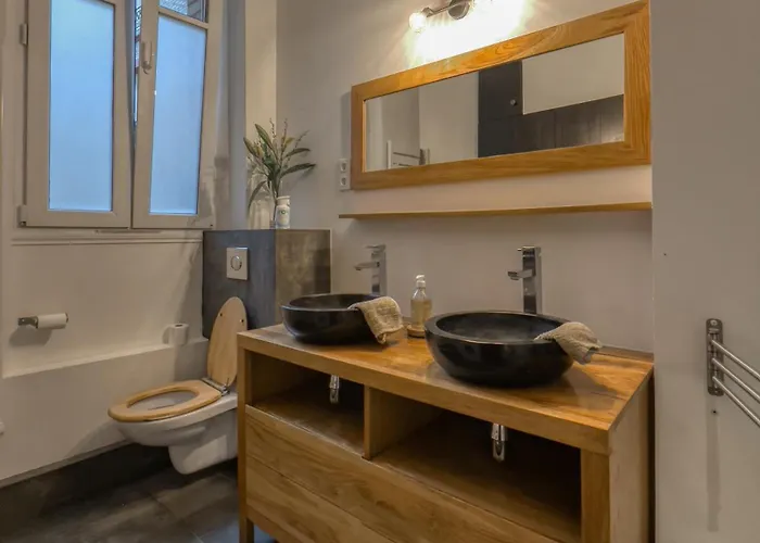 Luxury Place Near Champs Elysees パリ