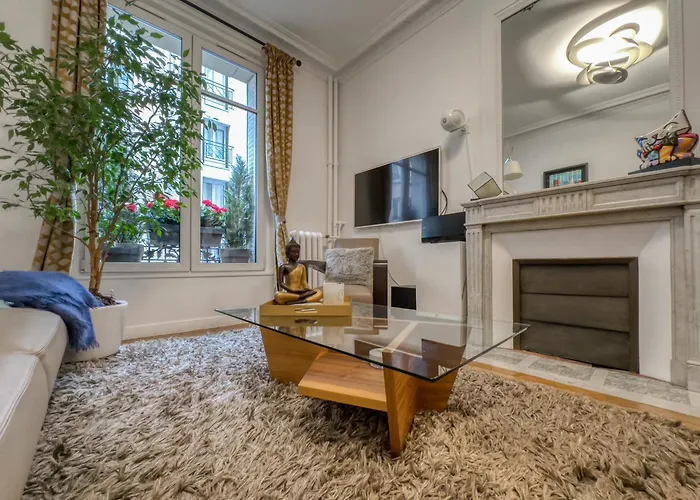 Luxury Place Near Champs Elysees アパート