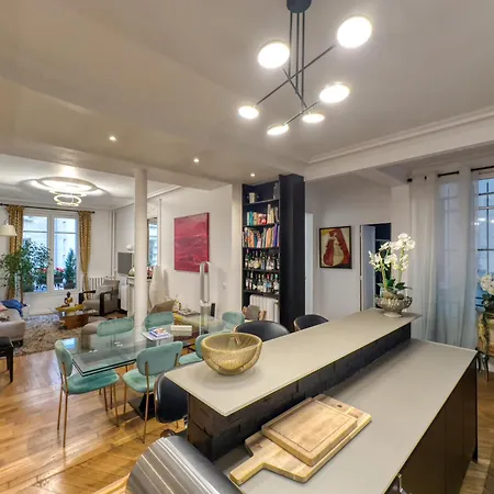 Luxury Place Near Champs Elysees Apartment *