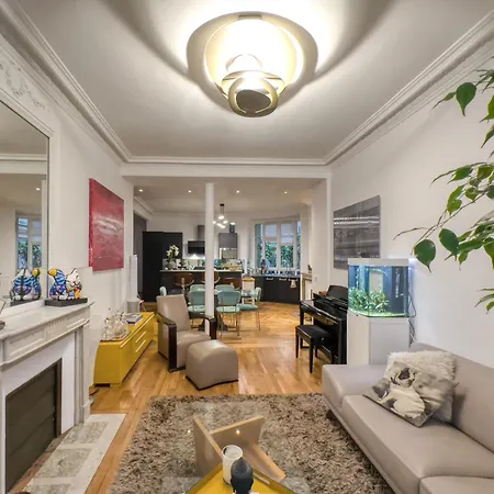 Apartment Luxury Place Near Champs Elysees Paris