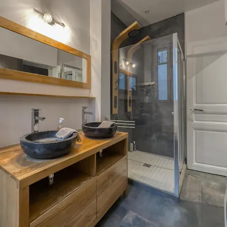 Apartment Luxury Place Near Champs Elysees